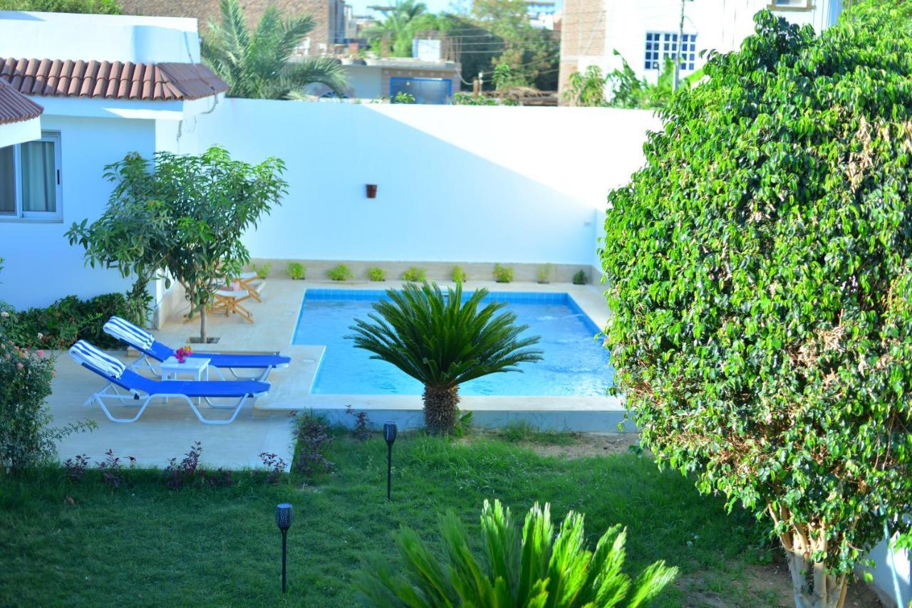 Luxor Rose Villa ภายนอก รูปภาพ